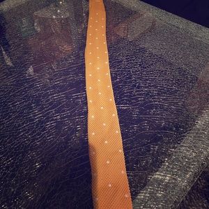 Tommy Hilfiger Polka Dot Knit Tie - Sharp!